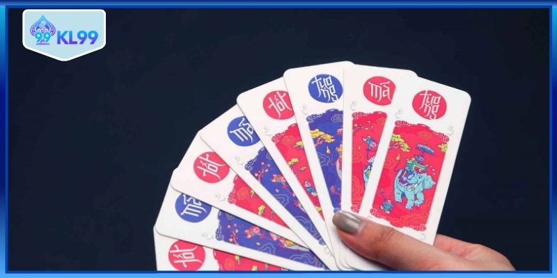 Nhiều người yêu thích tam cúc online